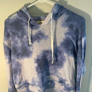 hollister tie dye crop hoodie